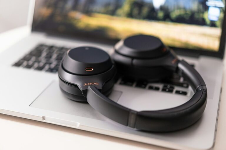 Unveiling the Latest Trends in Headphone Technology Today